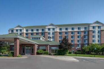 هتل Hilton Garden Inn Detroit Metro Airport