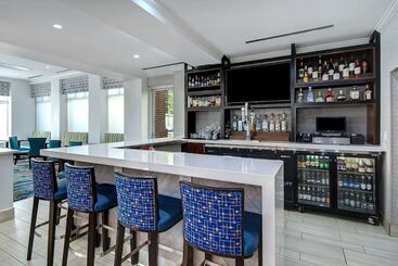 هتل Hilton Garden Inn Detroit Metro Airport