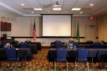 هتل Hilton Garden Inn Spokane Airport
