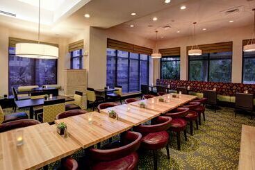 هتل Hilton Garden Inn West Palm Beach Airport