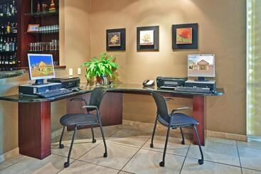 هتل Holiday Inn Bloomington University Area, An Ihg