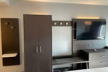 هتل Holiday Inn Express & Suites Columbia   East Elkridge, Jessup An Ihg