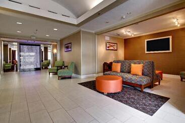 هتل Holiday Inn Express & Suites Jacksonville South I 295, An Ihg