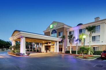 هتل Holiday Inn Express & Suites Jacksonville South   I 295, An Ihg