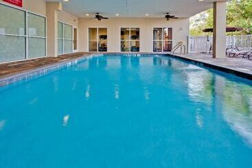 هتل Holiday Inn Express & Suites Lakeland North I 4, An Ihg