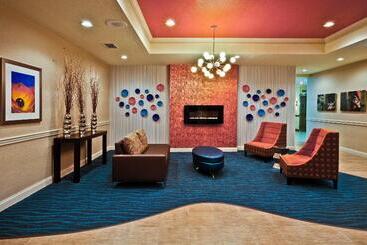 هتل Holiday Inn Express & Suites Lakeland North I 4, An Ihg