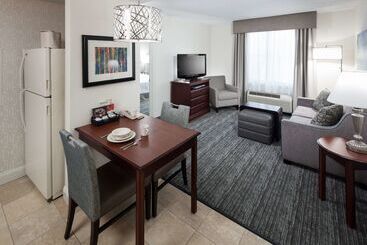 هتل Homewood Suites By Hilton Huntsvillevillage Of Providence