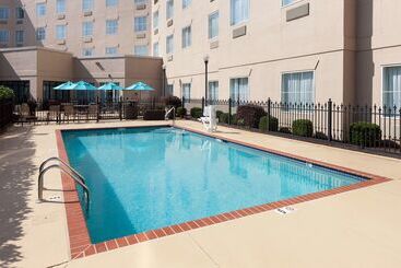 هتل Homewood Suites By Hilton Huntsvillevillage Of Providence