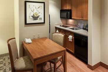 هتل Homewood Suites By Hilton Irvingdfw Airport
