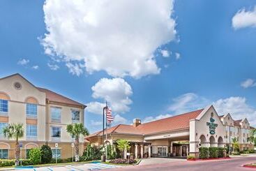 هتل Homewood Suites By Hilton Laredo At Mall Del Norte