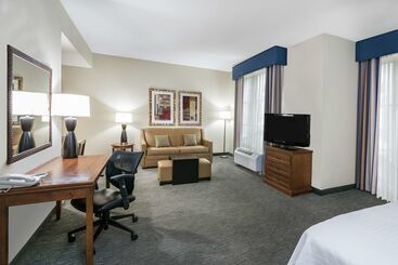 هتل Homewood Suites By Hilton Laredo At Mall Del Norte
