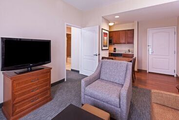 هتل Homewood Suites By Hilton Laredo At Mall Del Norte