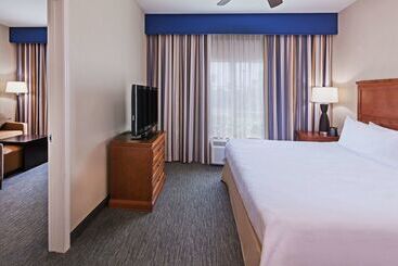 هتل Homewood Suites By Hilton Laredo At Mall Del Norte