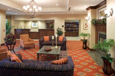 هتل Homewood Suites By Hilton Laredo At Mall Del Norte