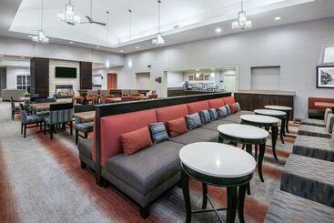 هتل Homewood Suites By Hilton Laredo At Mall Del Norte