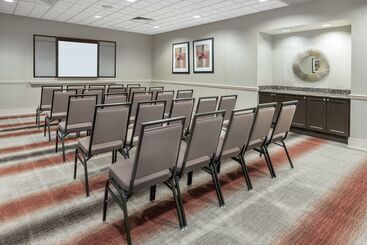 هتل Homewood Suites By Hilton Laredo At Mall Del Norte