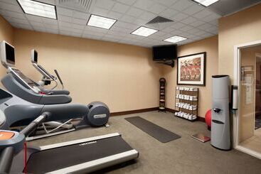 هتل Homewood Suites By Hilton Laredo At Mall Del Norte