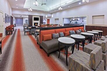 هتل Homewood Suites By Hilton Laredo At Mall Del Norte