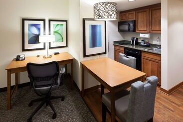 هتل Homewood Suites By Hilton Omahadowntown