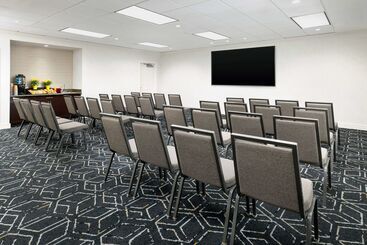 هتل Homewood Suites By Hilton Portsmouth