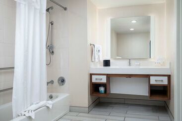 هتل Homewood Suites By Hilton Salt Lake Citydowntown