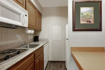 هتل Homewood Suites By Hilton San Diego Del Mar