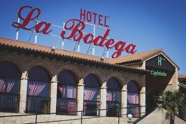 هتل La Bodega