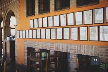 هتل La Bodega