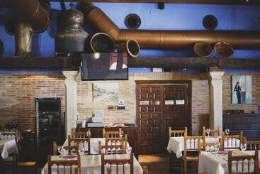هتل La Bodega