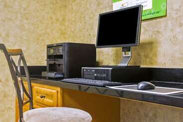 هتل La Quinta By Wyndham Fort Smith