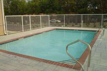 هتل La Quinta By Wyndham Fort Smith