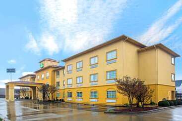 هتل La Quinta By Wyndham Fort Smith