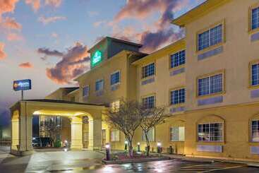 هتل La Quinta By Wyndham Fort Smith