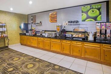 هتل La Quinta By Wyndham Fort Smith