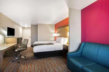 هتل La Quinta By Wyndham Fort Smith
