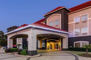 هتل La Quinta By Wyndham I 20 Longview South