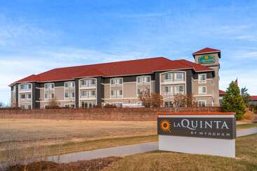 هتل La Quinta Inn & Suites By Wyndham Loveland Estes Park