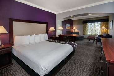 هتل La Quinta Inn & Suites By Wyndham Loveland Estes Park