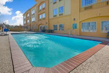 هتل La Quinta By Wyndham Pearland