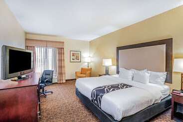 هتل La Quinta By Wyndham Vicksburg