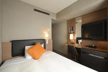 בית מלון כפרי Prince Smart Inn Osaka Yodoyabashi