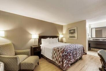 هتل Red Roof Inn Gulfport  Biloxi Airport
