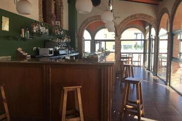 هتل La Bodega