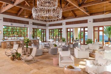 هتل Santa Barbara Beach & Golf Resort