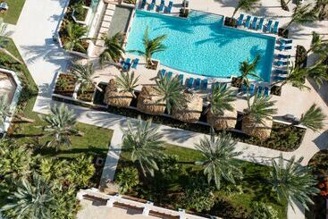 هتل Santa Barbara Beach & Golf Resort