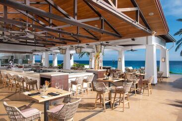 هتل Santa Barbara Beach & Golf Resort