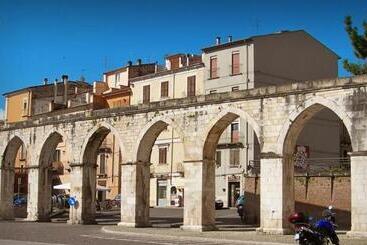 هتل Santacroce Meeting
