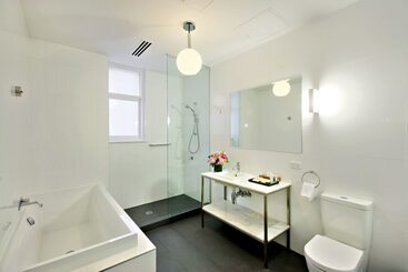هتل Seasons Heritage Melbourne
