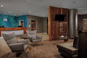 هتل Springhill Suites By Marriott Baton Rouge North / Airport