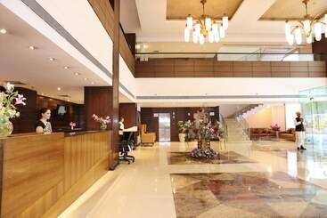 هتل Stellar Resorts